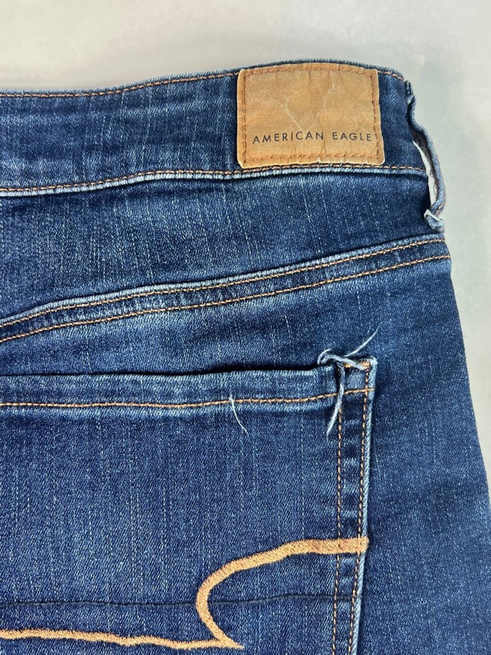 American Eagle Short Women 35* High Rise Shortie Blue Cut Offs Denim Jort Tag 16 - Picture 9 of 16